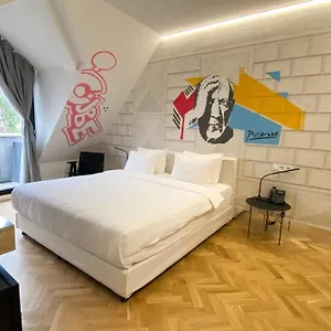 **** Otel Platforma Design Gürcistan