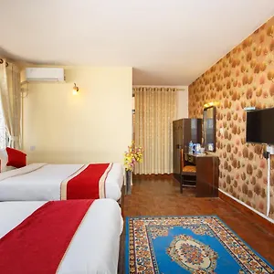 Nomad 2*, Kathmandu Nepal